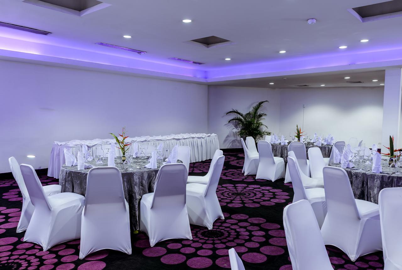 Riande Aeropuerto Hotel Casino Tocumen Екстер'єр фото